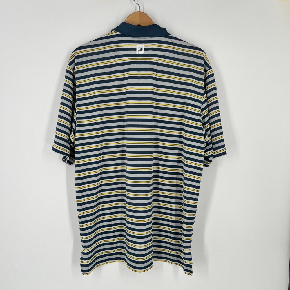 👕 - Picture 2 of 4